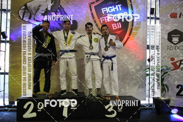 Buy your photos of the eventfight friends on Fotop