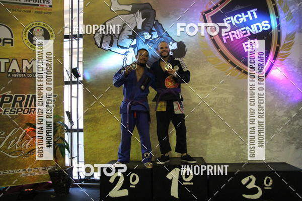 Buy your photos of the eventfight friends on Fotop