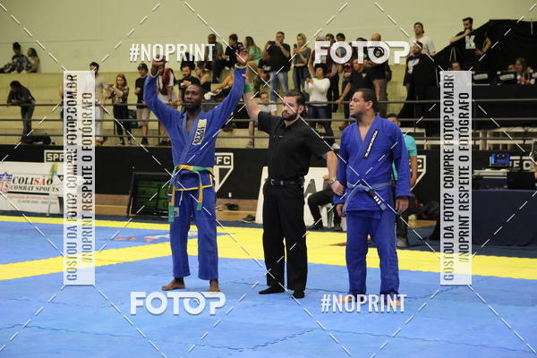 Buy your photos of the eventfight friends on Fotop