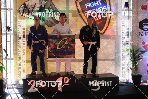 Compre suas fotos do eventofight friends no Fotop