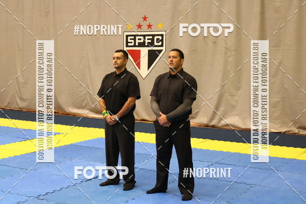 Buy your photos of the eventfight friends on Fotop