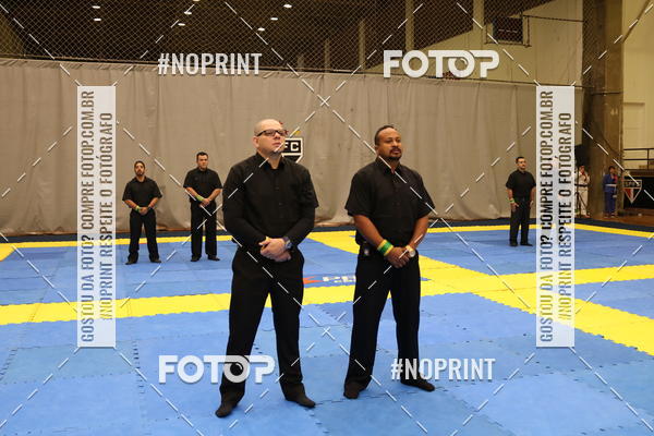 Buy your photos of the eventfight friends on Fotop