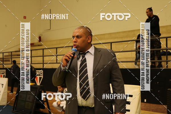 Buy your photos of the eventfight friends on Fotop