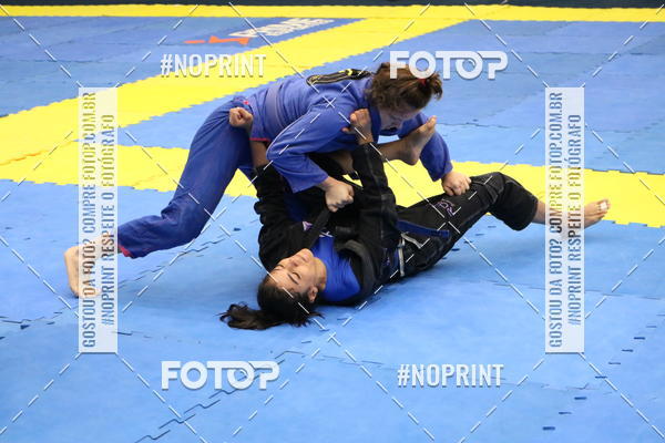 Buy your photos of the eventfight friends on Fotop