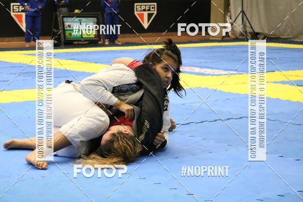 Buy your photos of the eventfight friends on Fotop