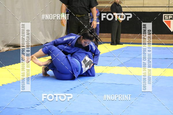 Buy your photos of the eventfight friends on Fotop