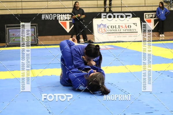 Buy your photos of the eventfight friends on Fotop