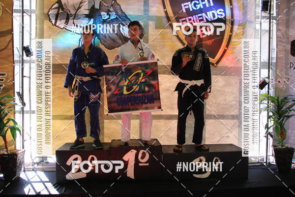 Compre suas fotos do eventofight friends no Fotop