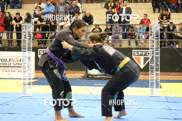 Buy your photos of the eventfight friends on Fotop