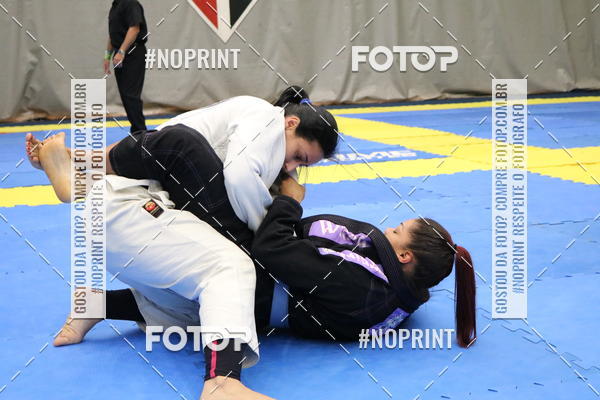 Buy your photos of the eventfight friends on Fotop