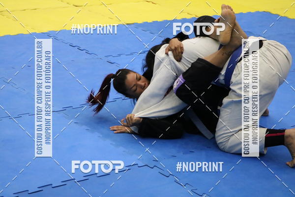 Buy your photos of the eventfight friends on Fotop