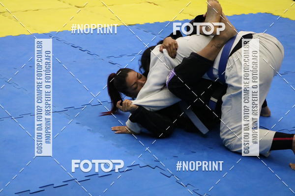 Buy your photos of the eventfight friends on Fotop