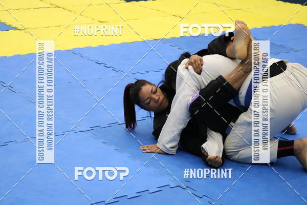 Buy your photos of the eventfight friends on Fotop