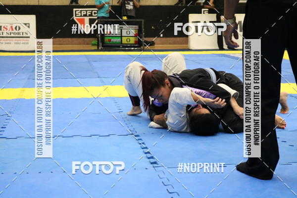 Buy your photos of the eventfight friends on Fotop