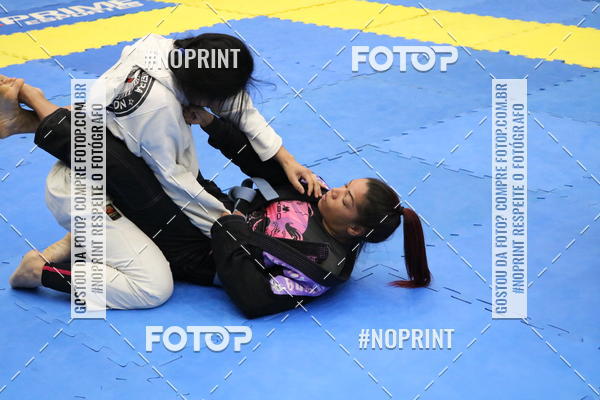 Buy your photos of the eventfight friends on Fotop