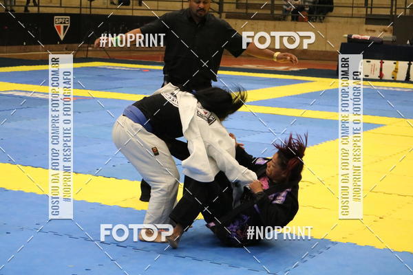 Buy your photos of the eventfight friends on Fotop