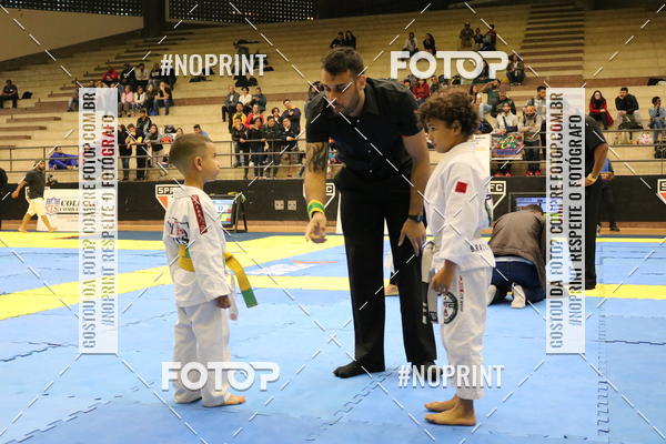 Buy your photos of the eventfight friends on Fotop