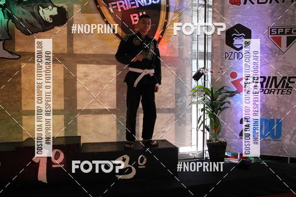 Compre suas fotos do eventofight friends no Fotop