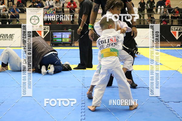 Buy your photos of the eventfight friends on Fotop