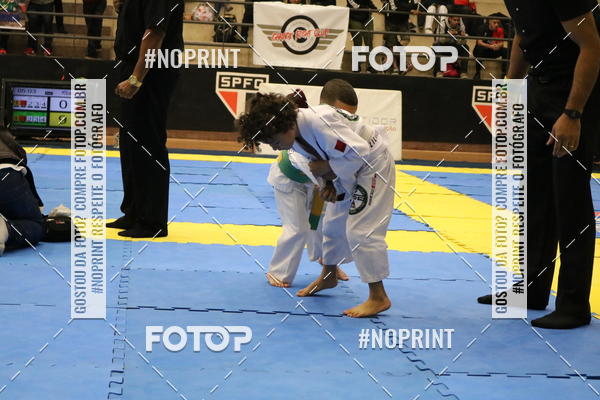 Buy your photos of the eventfight friends on Fotop