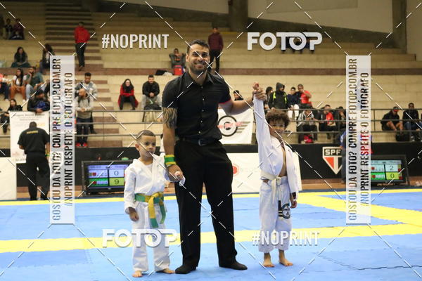 Buy your photos of the eventfight friends on Fotop