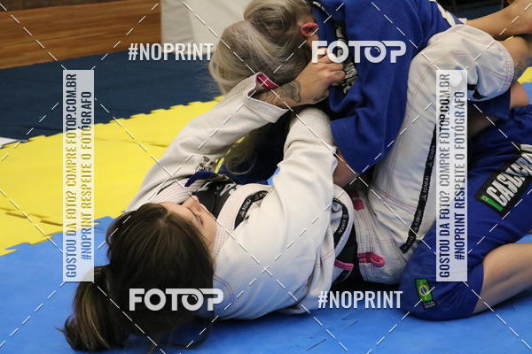 Buy your photos of the eventfight friends on Fotop