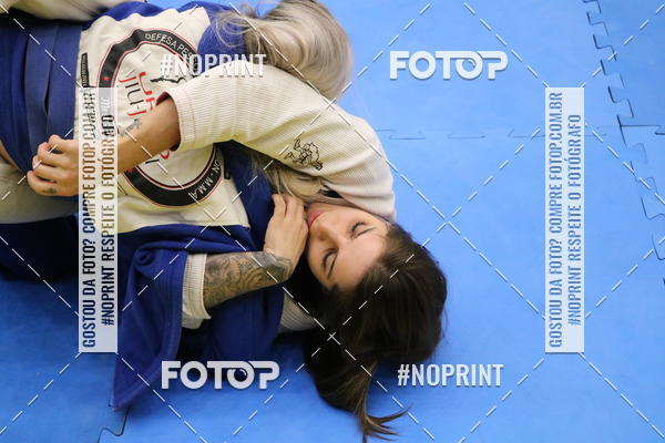 Buy your photos of the eventfight friends on Fotop