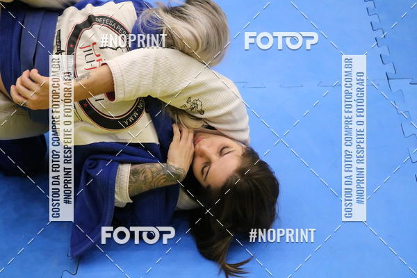 Buy your photos of the eventfight friends on Fotop