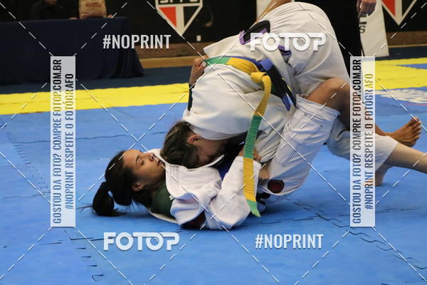 Buy your photos of the eventfight friends on Fotop