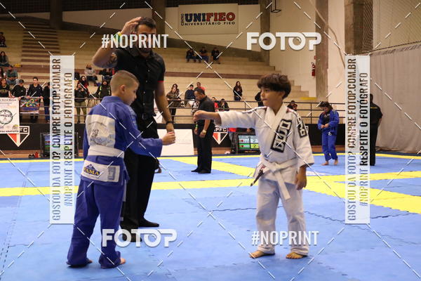 Buy your photos of the eventfight friends on Fotop