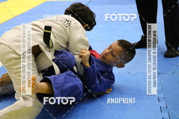 Buy your photos of the eventfight friends on Fotop