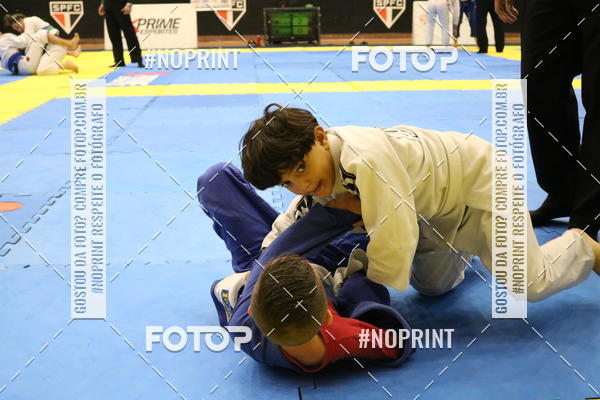 Buy your photos of the eventfight friends on Fotop