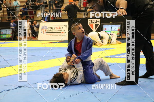 Buy your photos of the eventfight friends on Fotop