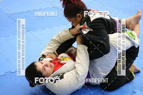 Buy your photos of the eventfight friends on Fotop