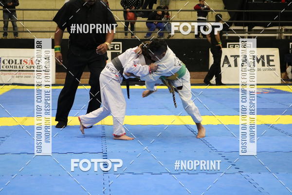 Buy your photos of the eventfight friends on Fotop