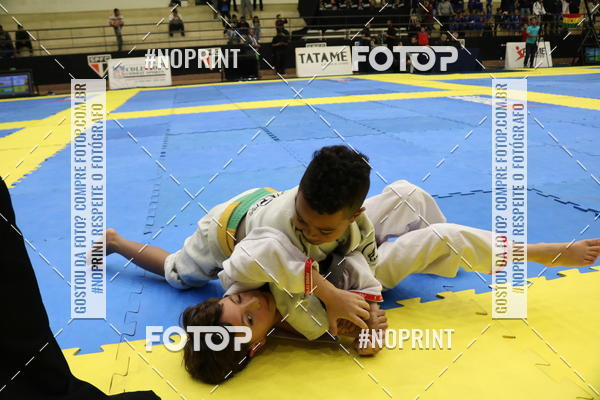 Buy your photos of the eventfight friends on Fotop