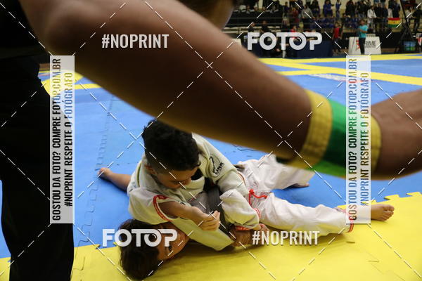 Buy your photos of the eventfight friends on Fotop