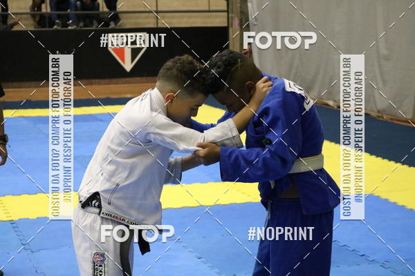 Buy your photos of the eventfight friends on Fotop