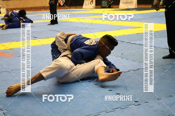 Buy your photos of the eventfight friends on Fotop