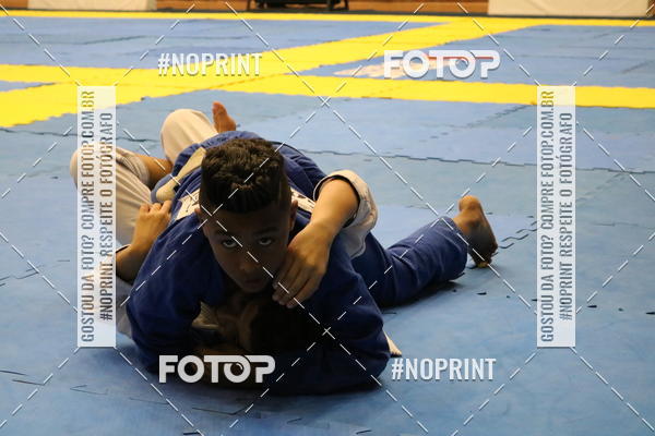 Buy your photos of the eventfight friends on Fotop