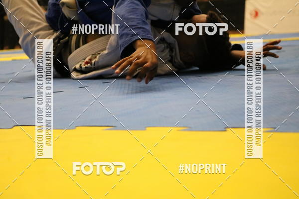 Buy your photos of the eventfight friends on Fotop