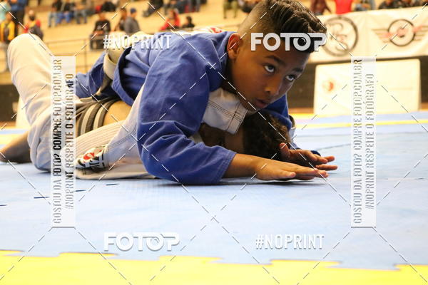 Buy your photos of the eventfight friends on Fotop