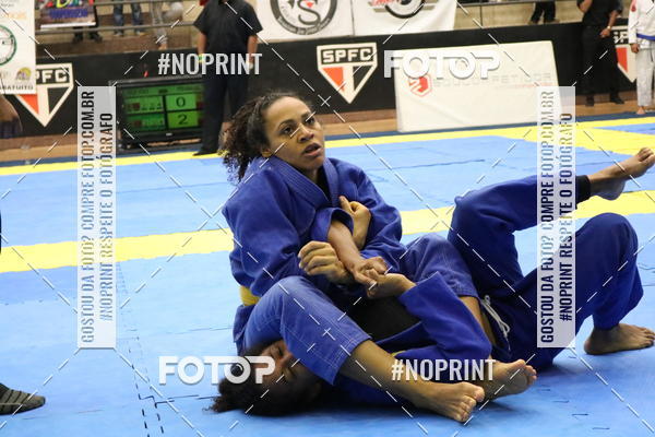 Buy your photos of the eventfight friends on Fotop