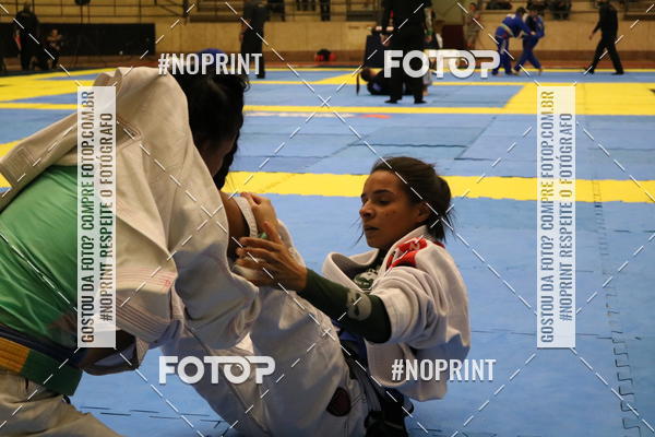 Buy your photos of the eventfight friends on Fotop