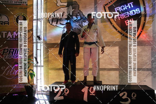 Compre suas fotos do eventofight friends no Fotop