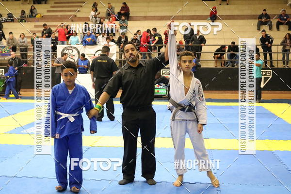 Buy your photos of the eventfight friends on Fotop