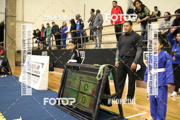 Buy your photos of the eventfight friends on Fotop