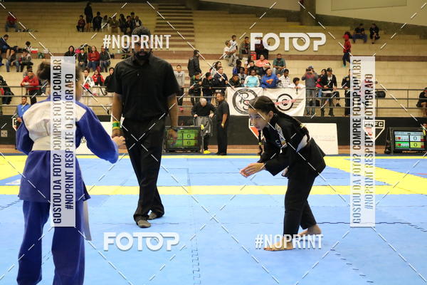 Buy your photos of the eventfight friends on Fotop