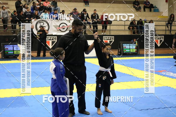 Buy your photos of the eventfight friends on Fotop