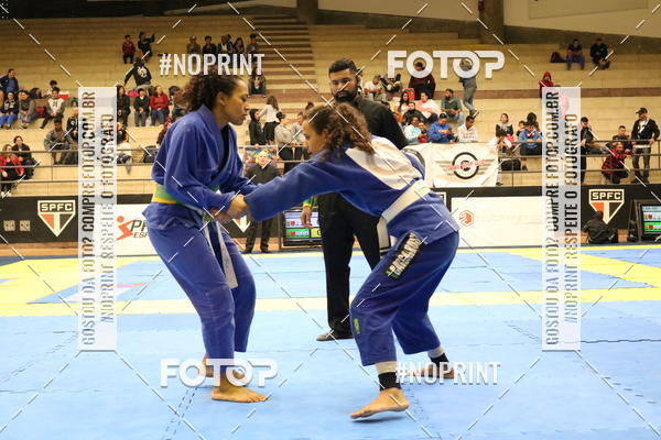 Buy your photos of the eventfight friends on Fotop